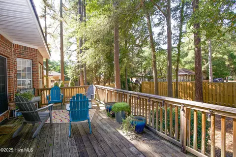 Exterior - 175 Tamarisk Ln, Pinehurst, NC 28374 photo 8 of 11