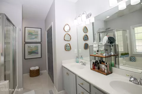 Bath - 175 Tamarisk Ln, Pinehurst, NC 28374 photo 5 of 8