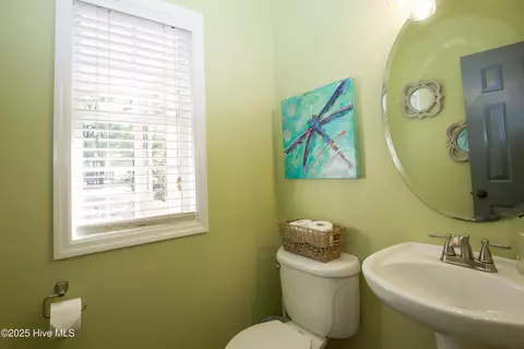 Bath - 175 Tamarisk Ln, Pinehurst, NC 28374 photo 1 of 8