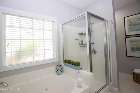 Bath - 175 Tamarisk Ln, Pinehurst, NC 28374 photo 4 of 8