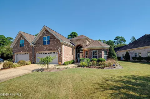 2438 W Oak Bridge Way NE, Leland, NC 28451