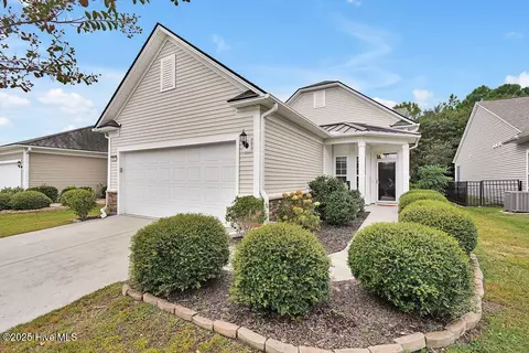 5081 Ballast Rd, Southport, NC 28461