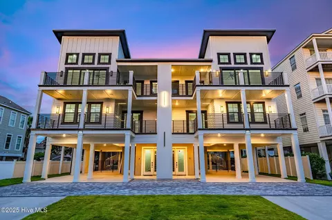 210 28th Ave N #B, North Myrtle Beach, SC 29582