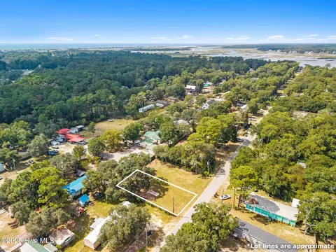 673 Harbor Dr SE, Bolivia, NC 28422