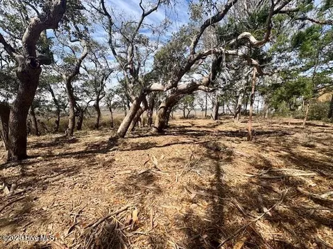 3 Windy Point Rd SW, Supply, NC 28462