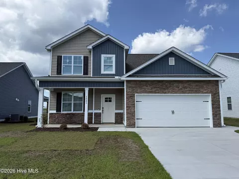 1021 Seven Iron Dr, Ayden, NC 28513