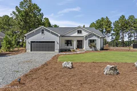 146 Devonshire Ave W, West End, NC 27376