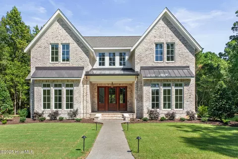 517 Edgewater Club Rd, Wilmington, NC 28411