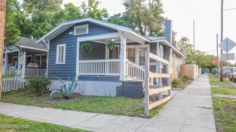 217 N 11th St, Wilmington, NC 28401