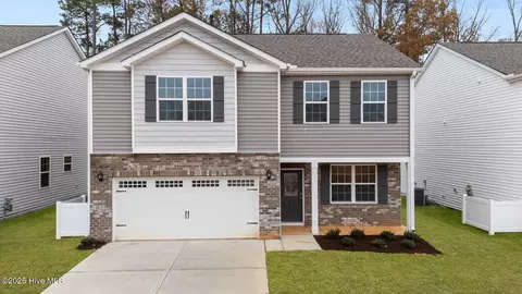 1026 Crossway Ln, Rocky Mount, NC 27804