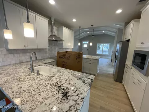 1552 Moray Loop, Sunset Beach, NC 28468 photo 8