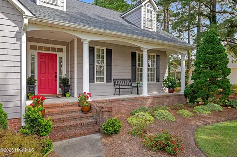 213 Barrington Way, New Bern, NC 28562