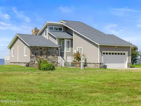 164 Great Neck Rd, Havelock, NC 28532