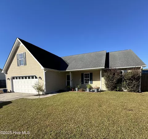 1513 Mesquite Ct, Havelock, NC 28532