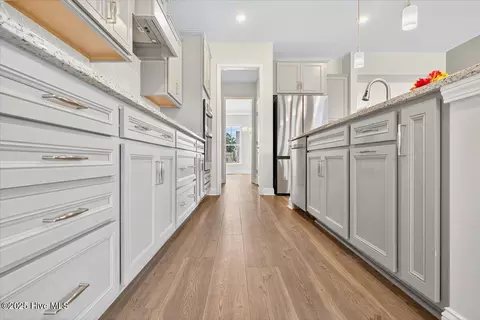 Entry Way - 81 Eagle Claw Dr, Calabash, NC 28467 photo 3 of 13