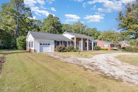 Exterior - 611 E 2nd St, Kenly, NC 27542 photo 1 of 6