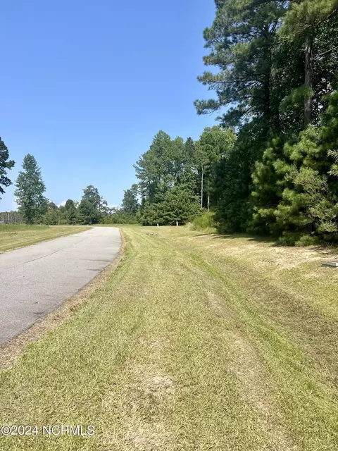 304 Plantation Cir, Edenton, NC 27932