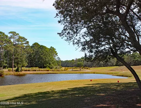 586 Barrington Pl SW, Ocean Isle Beach, NC 28469