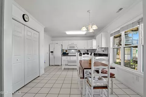 17 E Brenda Lee Dr, Hampstead, NC 28443 photo 19