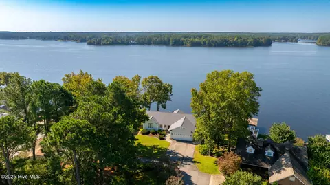 175 Paradise Dr, Henrico, NC 27842