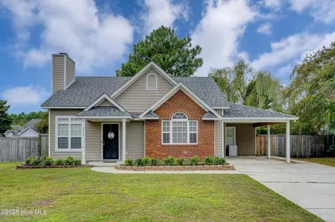 2213 White Rd, Wilmington, NC 28411