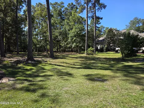 828 Loblolly Dr SW, Shallotte, NC 28470