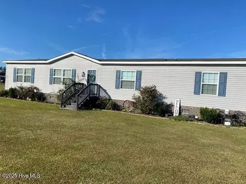 1235 Frederick Rd, Chocowinity, NC 27817