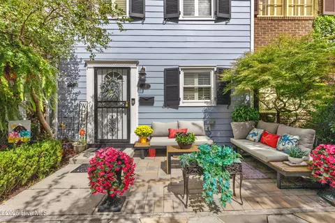 107 Ann St, Wilmington, NC 28401