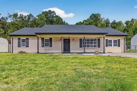 144 Balsam Rd, Jacksonville, NC 28546