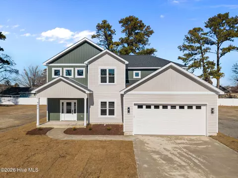 4009 Regina Ln, Ayden, NC 28513