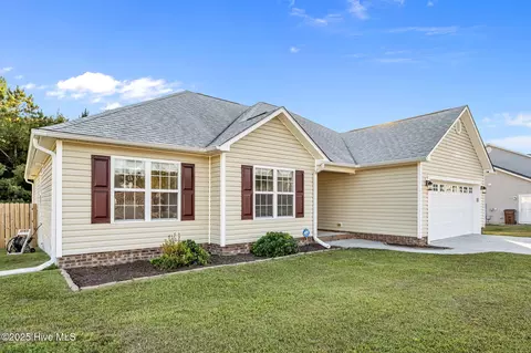 508 Pebble Spruce Ct, Jacksonville, NC 28546