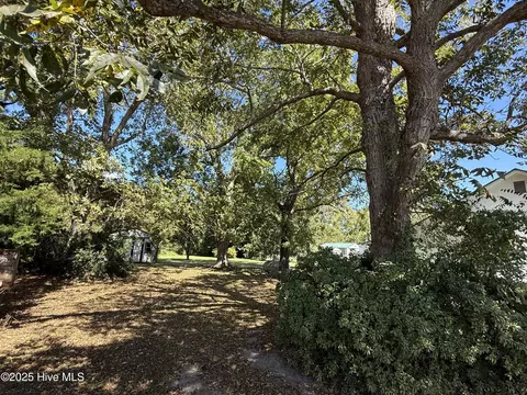 3073 Sound Side Rd, Columbia, NC 27925