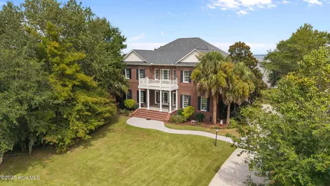 222 Drake Lndg, New Bern, NC 28560