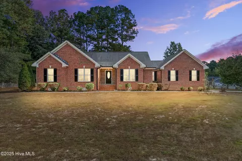 300 Waters Cir, Goldsboro, NC 27534