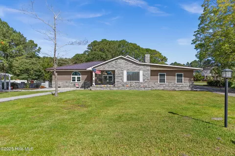 280 Hickman Rd NW, Calabash, NC 28467