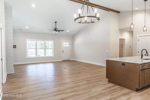 Living - 115 Sandy Pl, Pinebluff, NC 28373 photo 2 of 3