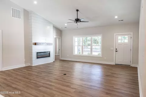 Living - 115 Sandy Pl, Pinebluff, NC 28373 photo 1 of 3