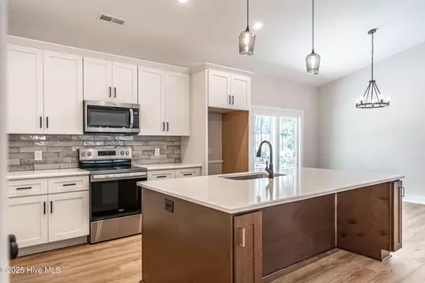 Kitchen - 115 Sandy Pl, Pinebluff, NC 28373 photo 5 of 5