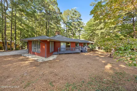 40 Inverness Rd, Pinehurst, NC 28374 photo 3