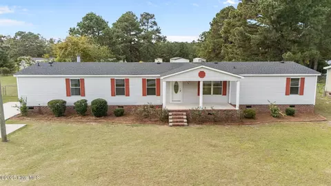 475 Vail Dr, Greenville, NC 27834