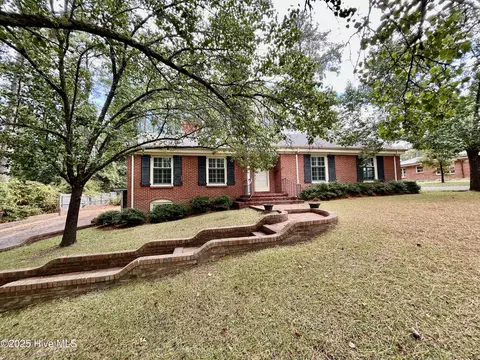 710 Scotland Ave, Rockingham, NC 28379