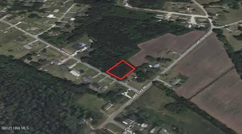 35 Collins Dr, Midway Park, NC 28544