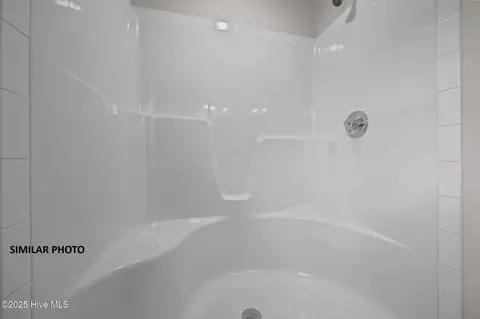 Bath - 417 Windermere Rd, Hubert, NC 28539 photo 3 of 4