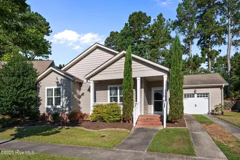 1707 Sassafras Ct, Greenville, NC 27858