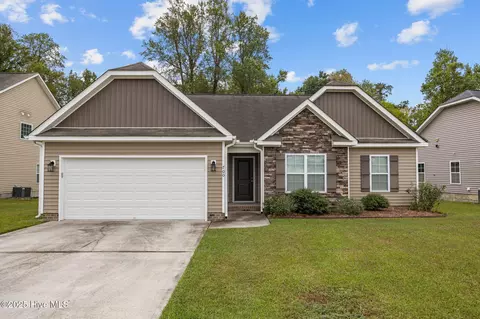 700 Kiesee Dr, Greenville, NC 27834