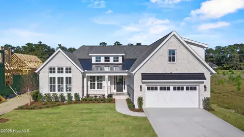 8321 Winding Creek Cir, Wilmington, NC 28411