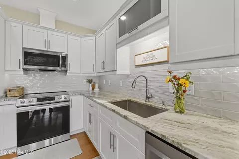 102 Bayshore Ct, Maple, NC 27956 photo 15