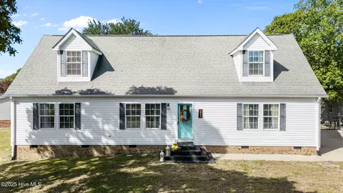 5042 Lakewood Dr SW, Shallotte, NC 28470