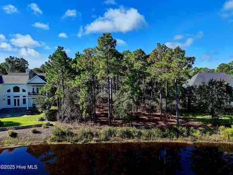 3158 Moss Hammock Wynd Wynd, Southport, NC 28461