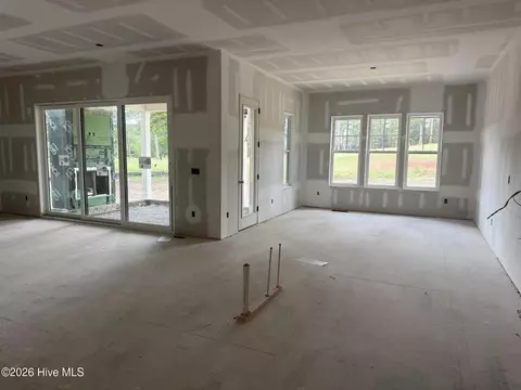 Living - 16 Whithorn Ct, Pinehurst, NC 28374 photo 2 of 2